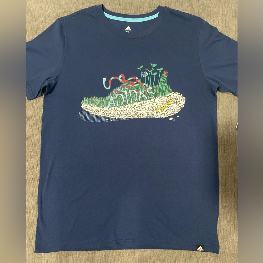 Boys Adidas T Shirt Size XL 18/20